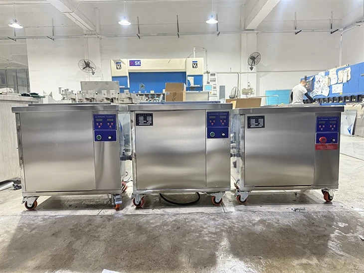 Ultrasonic Washing Equipment for Optical Glass factory